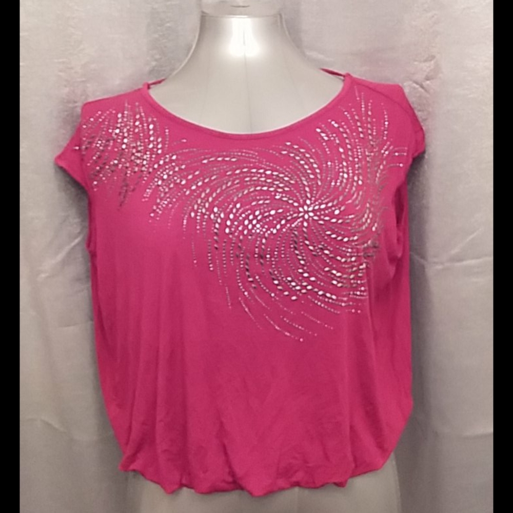 Very cute dark pink top Sz. Small